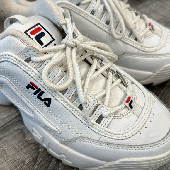 Women’s white fila shoes, size 7.5 - Picture 5 of 5